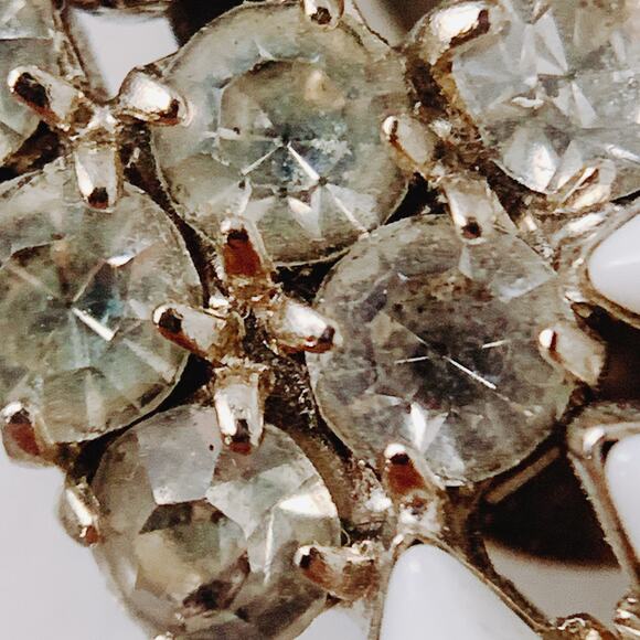 Vintage Mid Century Milk Glass Rhinestone Necklace Earring Set 1950s Jewelry - Picture 6 of 16